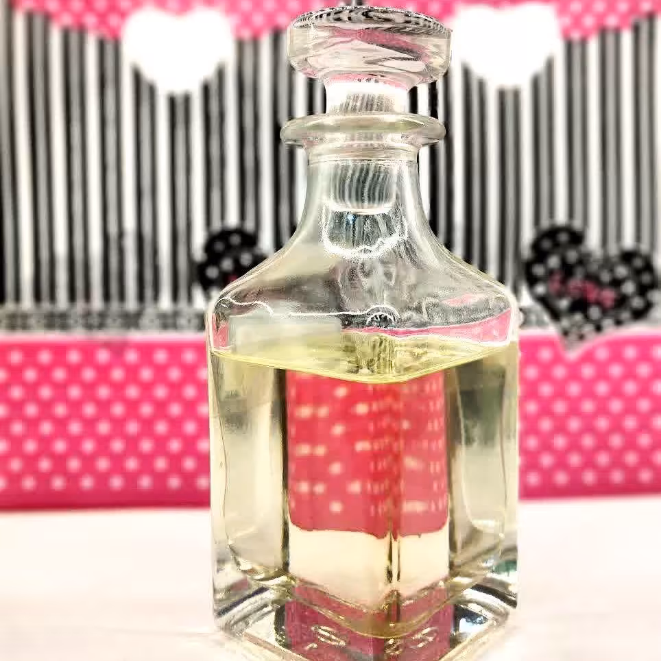 عطر لاگوست سبز  ( گرمی )
