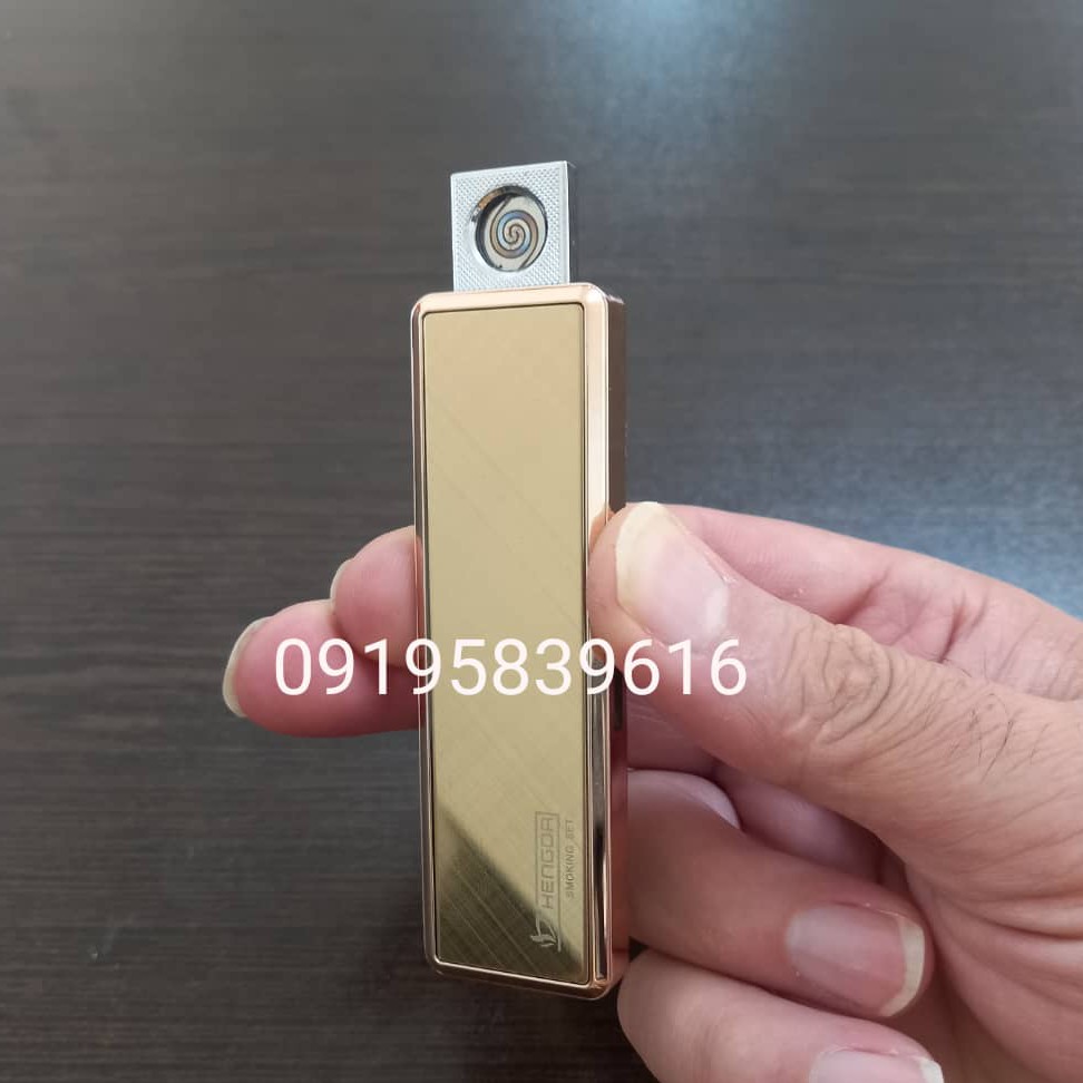فندک روکش طلا شناسنامه دار با جعبه چوبی به همراه کابل usb