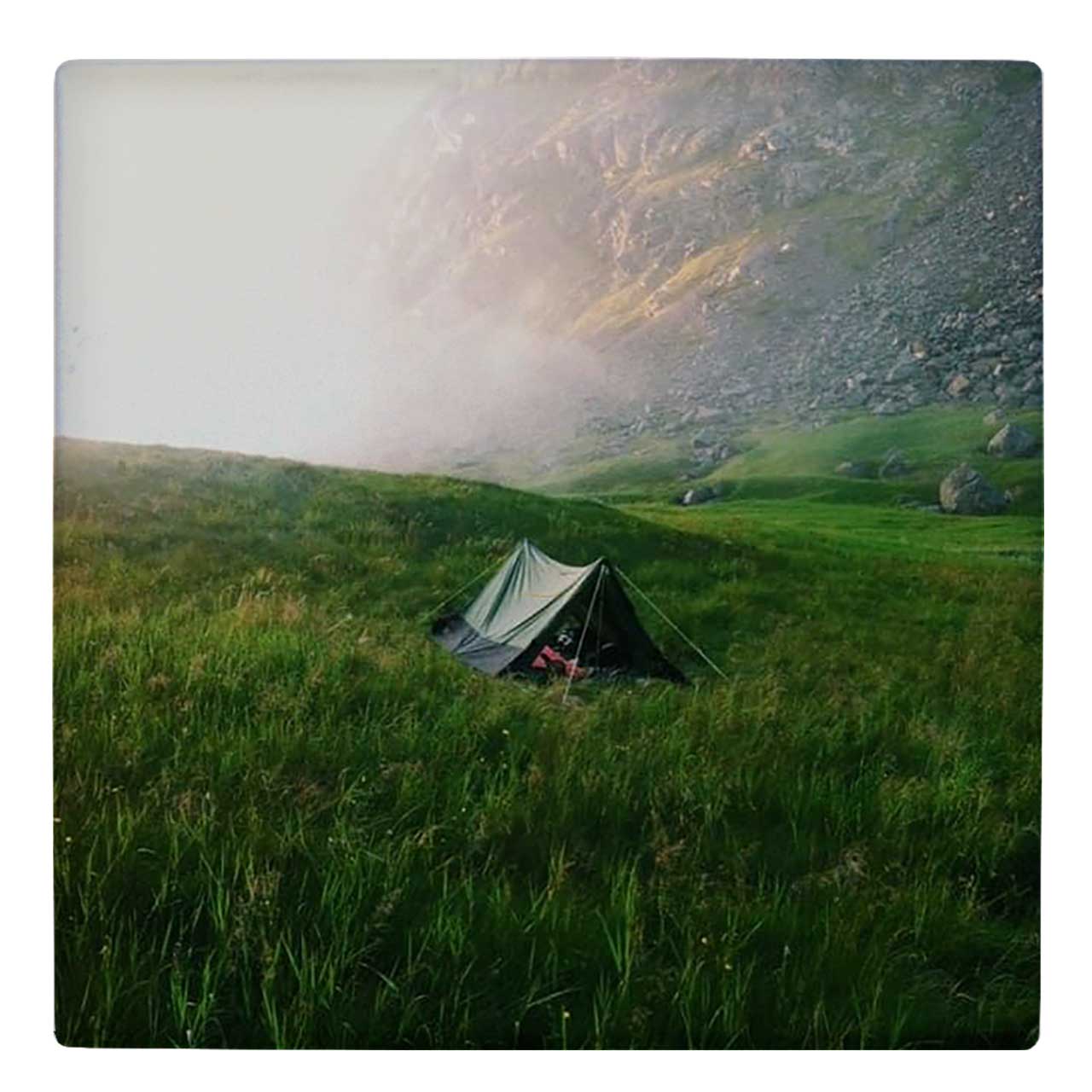 کاشی کارنیلا طرح چادر مسافرتی در دشت کد wk522