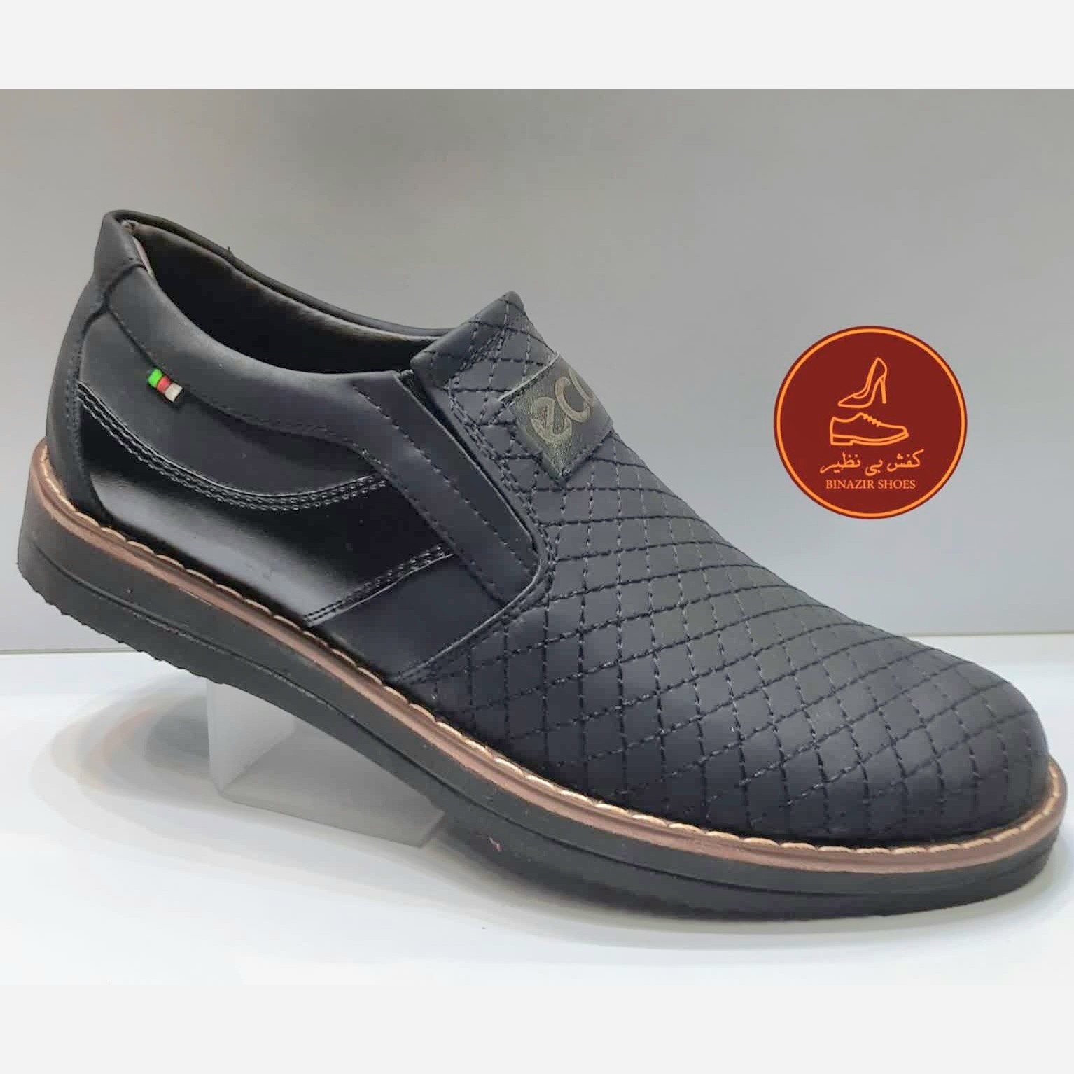 کفش مردانه بدون بند  مدل سقا چرخدار