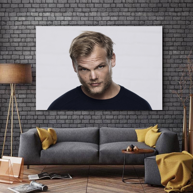 تابلو شاسی طرح بزرگان موسیقی مدل Avicii کد A260