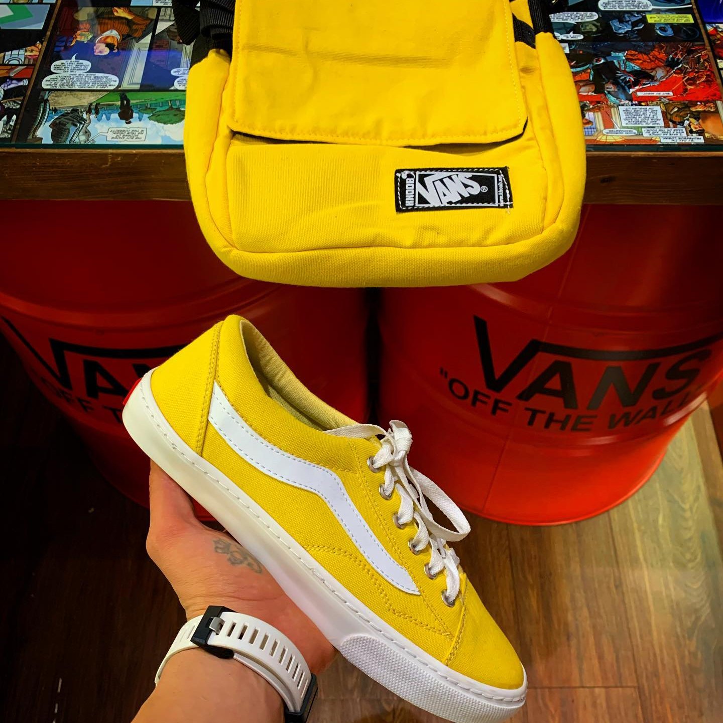 کفش ونس old skool زرد سایز :(36 تا 45)