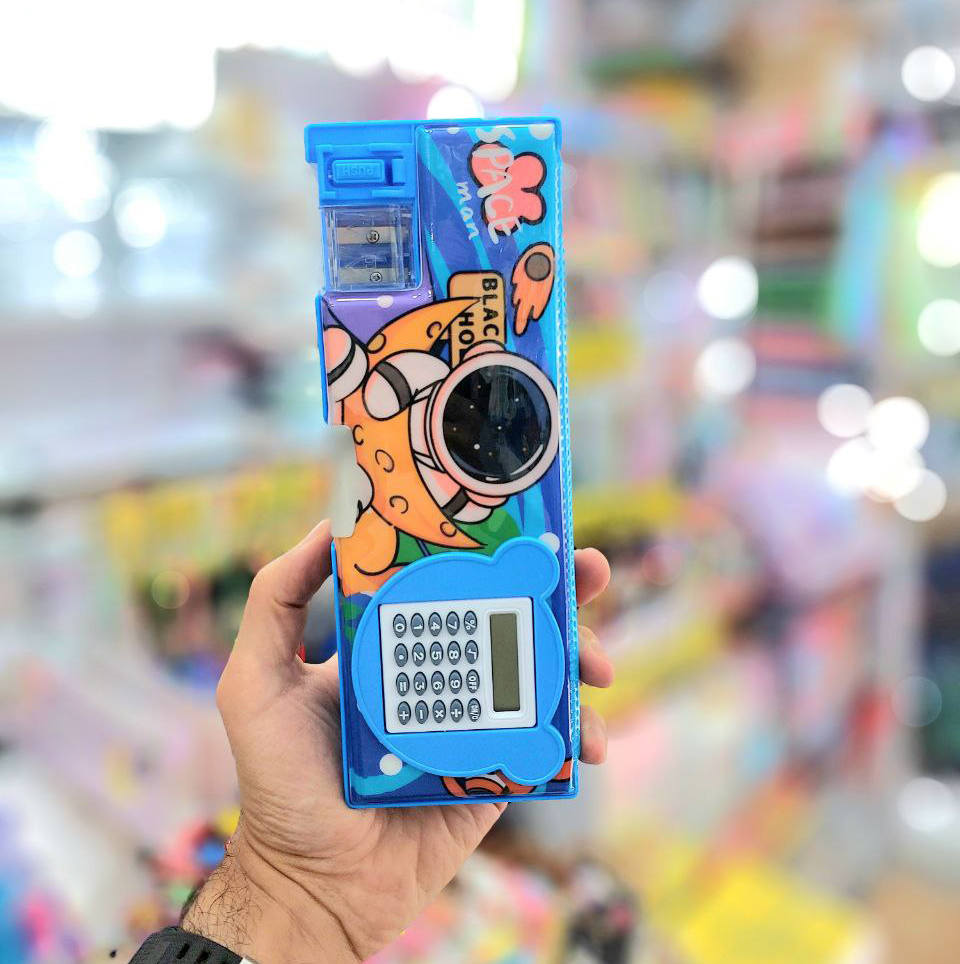 جامدادی مگنتی کوچک ماشین حساب دار طرح Space Man