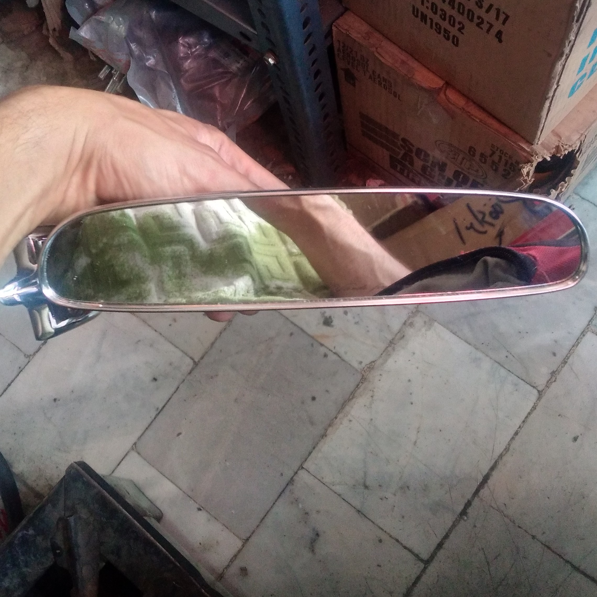 اینه وسط پیکان و پراید و پژو اسپرت استیل
