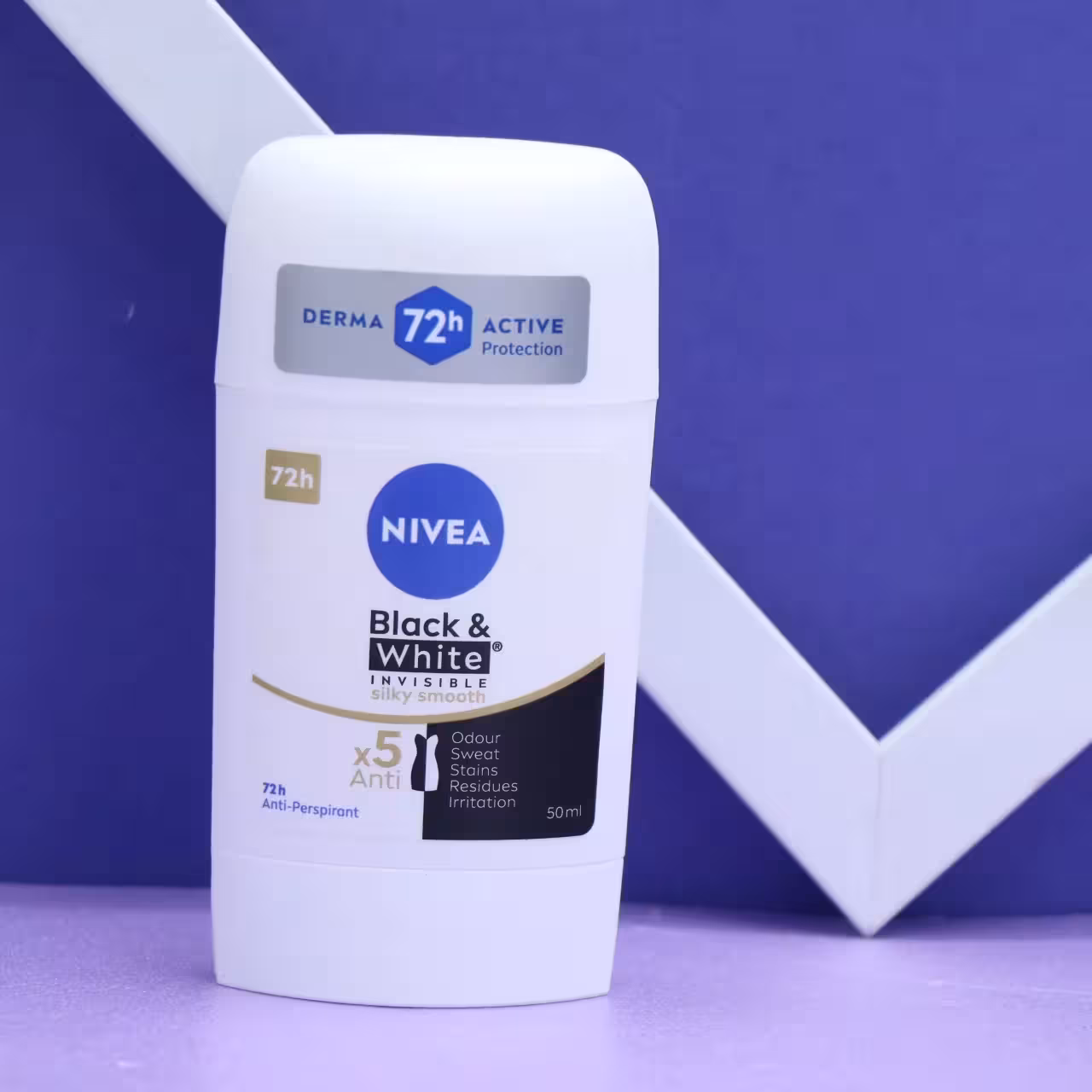 مام صابونی نیوا NIVEA Black &amp; White INVISIBLE Silky Smooth حجم 50میل 91574