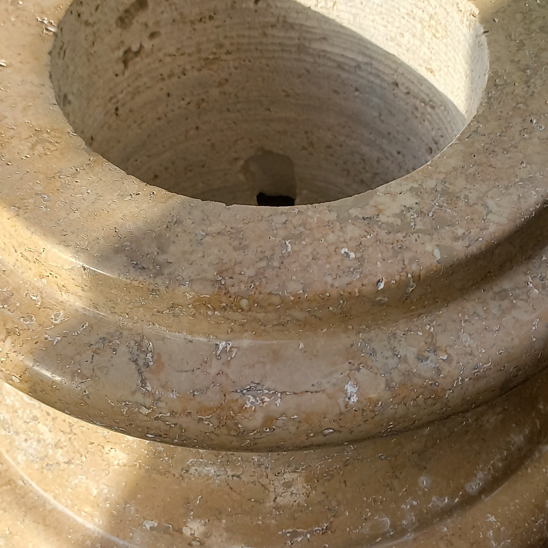 پایه ستون سنگی سفارشات پذیرفته میشود