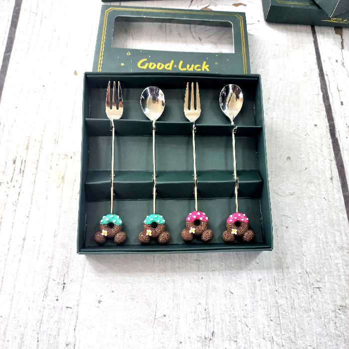 ست 4تایی قاشق و چنگال دسر خوری طرح دونات خرسی