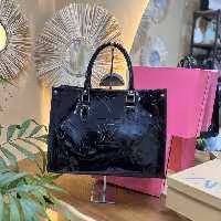 کیفLV باکس ورنی کد8470