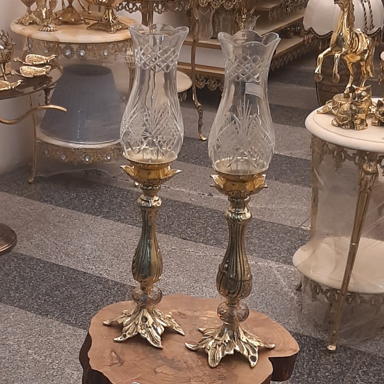 شمعدون برنجی zl00038