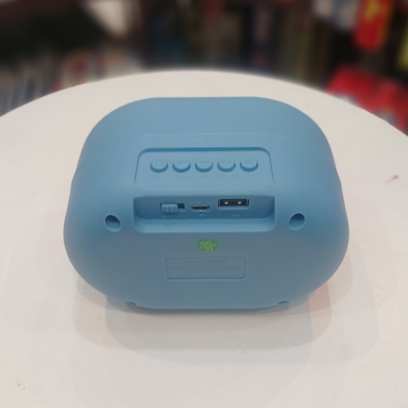 اسپیکر ،شارژی،دارای (USB) رادیو دار، چراغدار، و بولوتوث