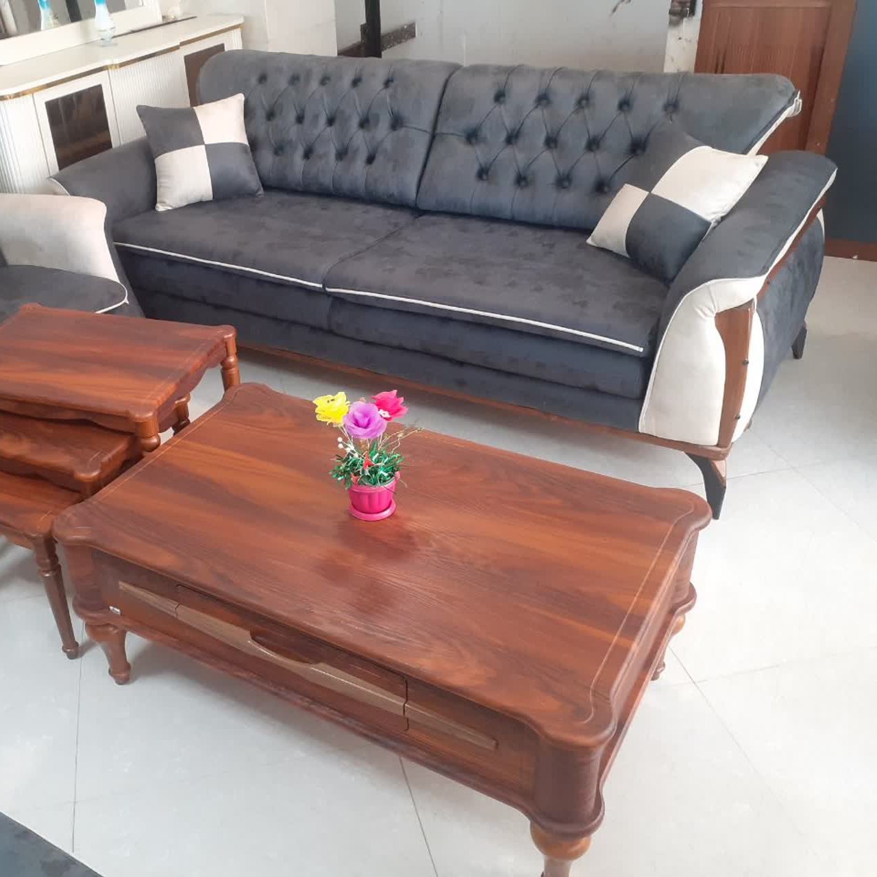 مبل8نفره  تخت شو مدل مارسی    (هزینه ارسال با مشتری هست )