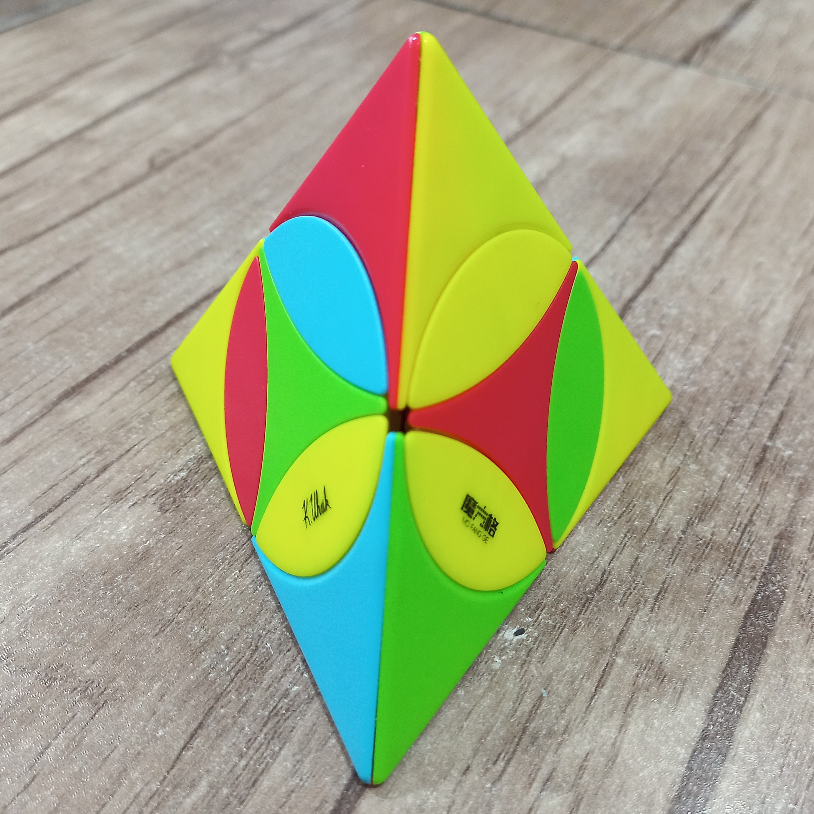 روبیک هرمی کوین کای وای (kevin)