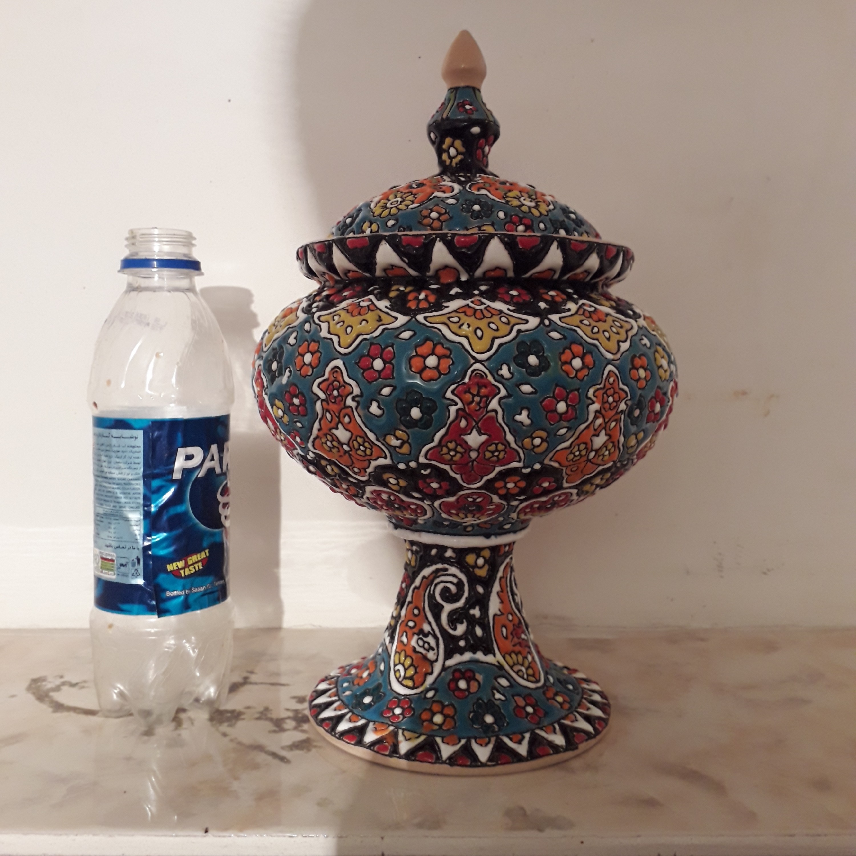 شکلات خوری میناکاری