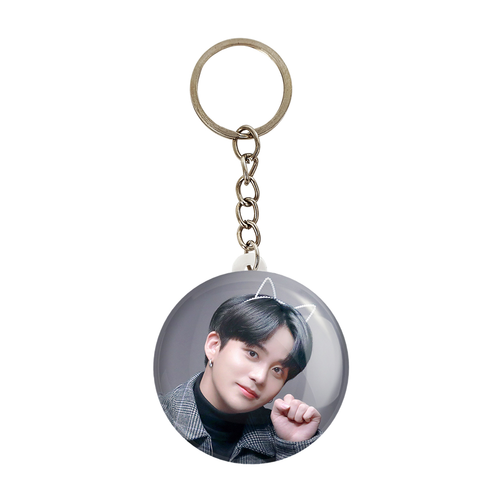 جاکلیدی خندالو مدل جونگهو گروه ایتیز ATEEZ کد 21283