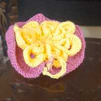 اسکاج مدل گل برجسته رنگ زردوصورتی پررنگ وزن13طول10برندنورابافت