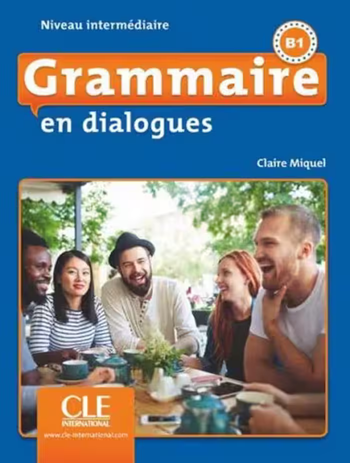 کتاب زبان Grammaire en dialogues niveau intermediaire   CD سیاه و سفید