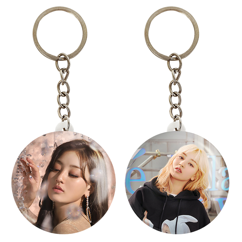 جاکلیدی خندالو مدل جیهیو گروه توایس TWICE کد 1988719882 مجموعه 2 عددی