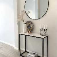 استند فلزی کنار سالن لاله(پسکرایه)