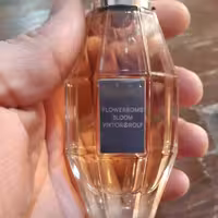عطر ادکلن ویکتوراند رولف فلاوربمب بلوم
