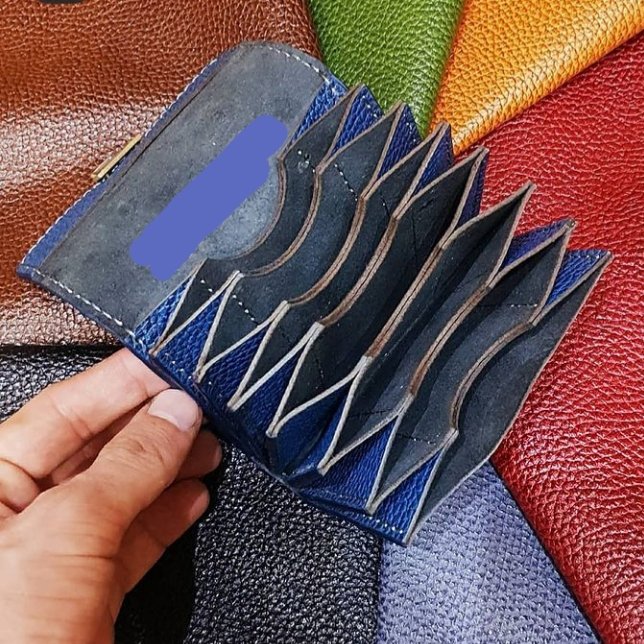 جاکارتی آکاردئونی دوخته شده با چرم طبیعی