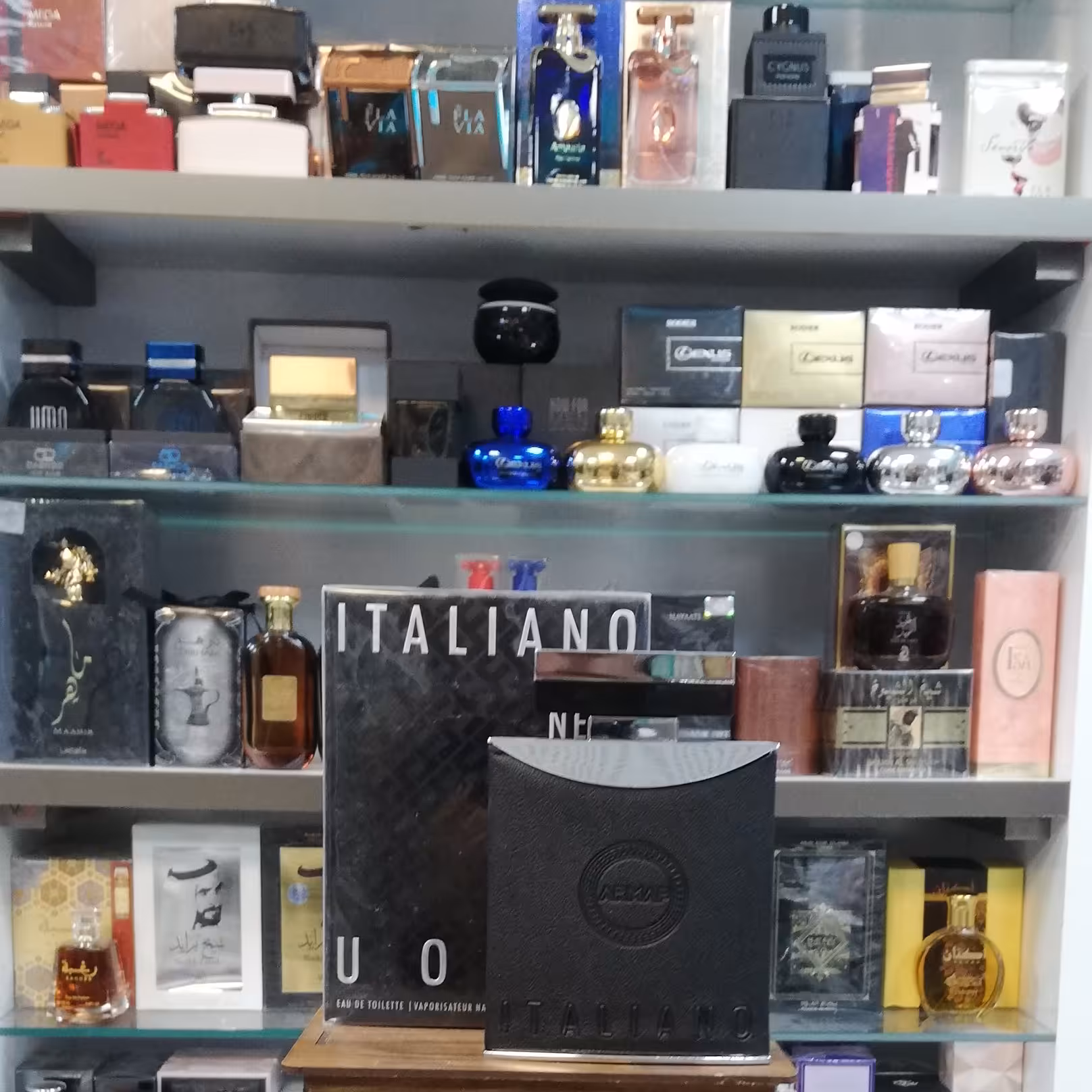 
ARMAF - Italiano Neroعطر ادکلن 
 ارماف ایتالیانو نرو مردانه