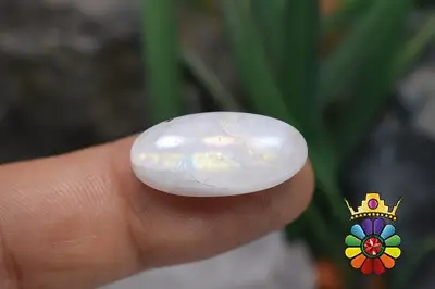 سنگ ماه رنگین کمانی(لابرادوریت سفید)