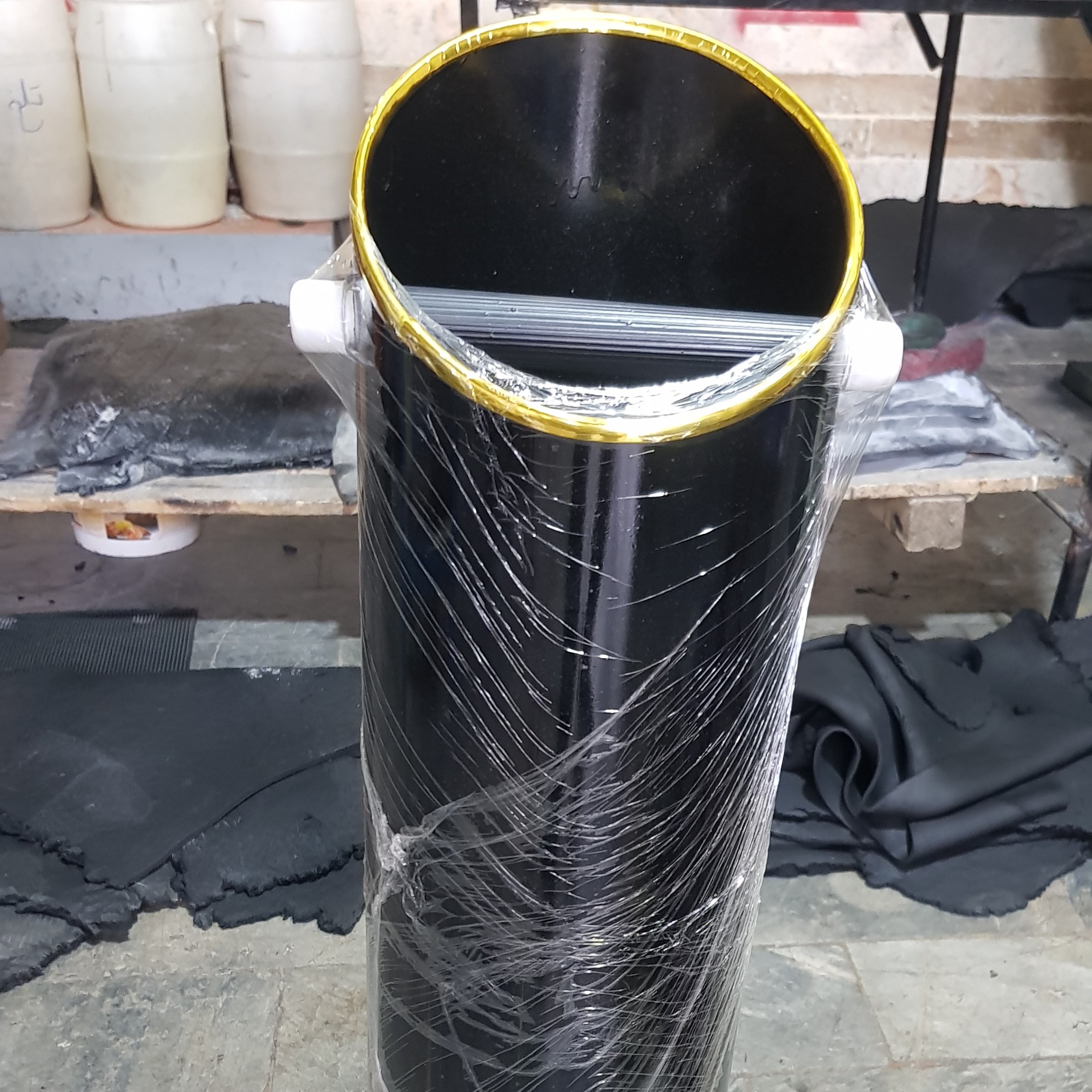 ناک باکس قهوه بزرگ 90 سانتی لبه طلایی 