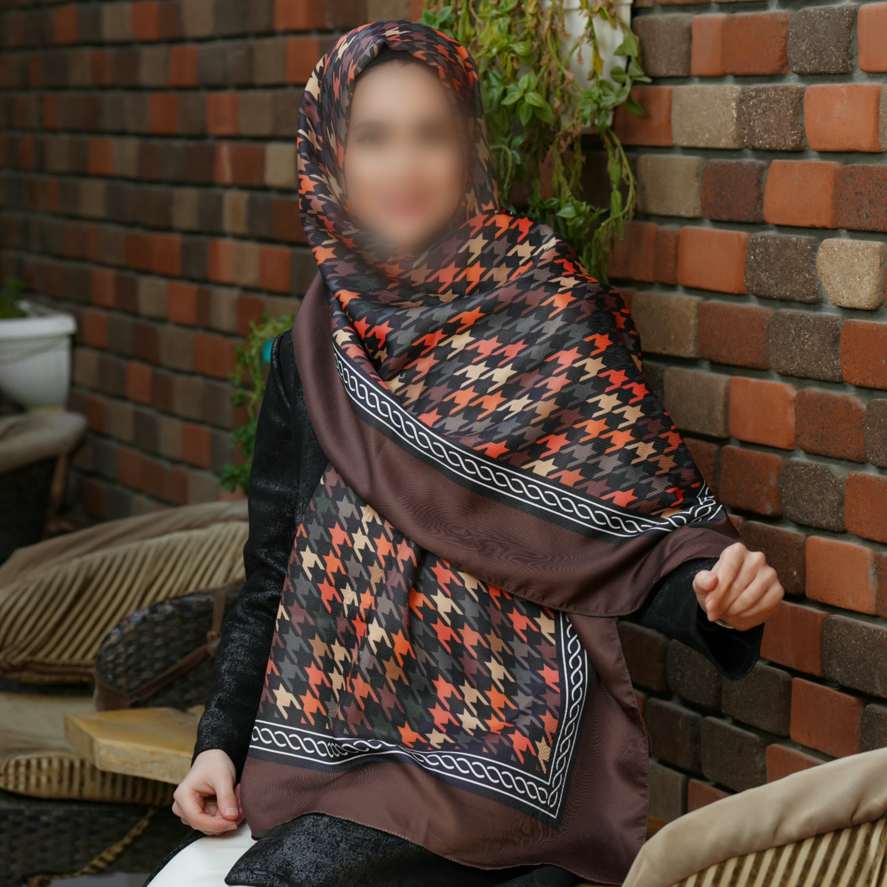 شال قهوه ای