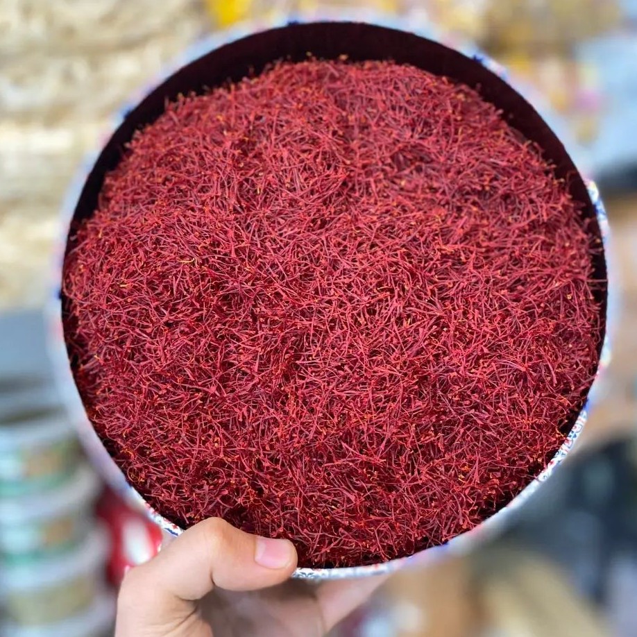 زعفران دسته (دخترپیچ)