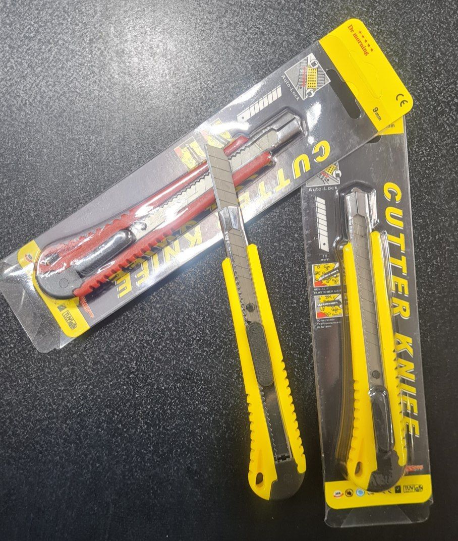 کاتر کوچک پلاستیکی