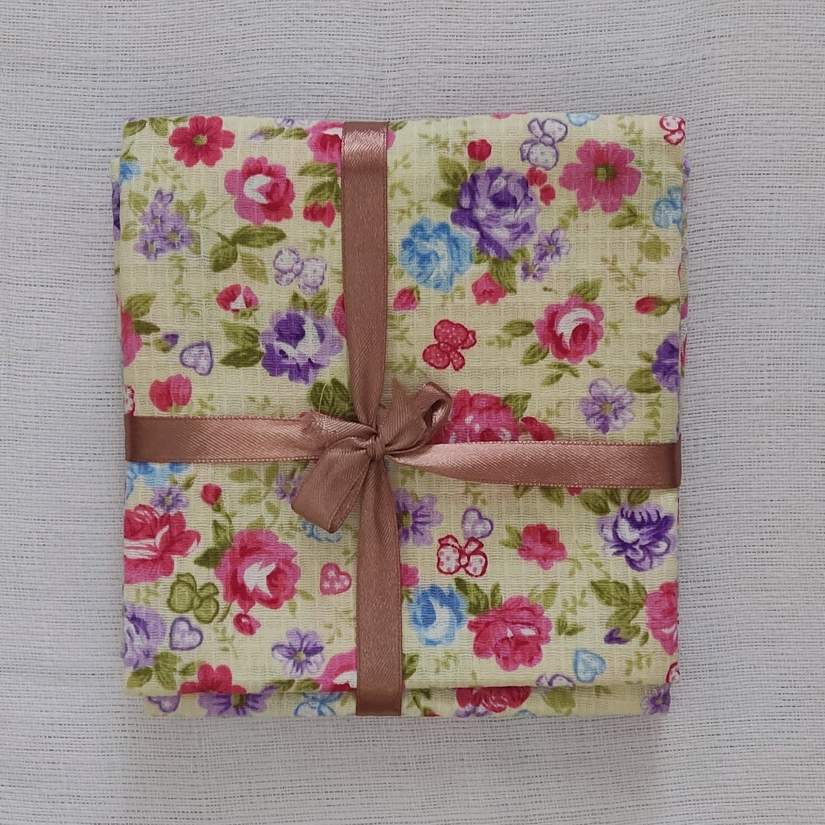 ست سه تکه ای دستمال های پارچه ای آشپزخانه با جنس نخی در رنگ ها و طرح های مختلف