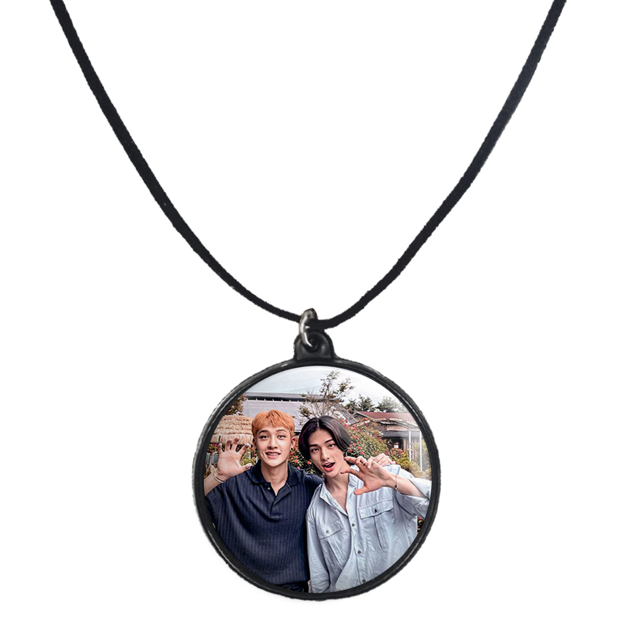 گردنبند پرمانه طرح straykids کد pmb.12226 مدل دو طرفه