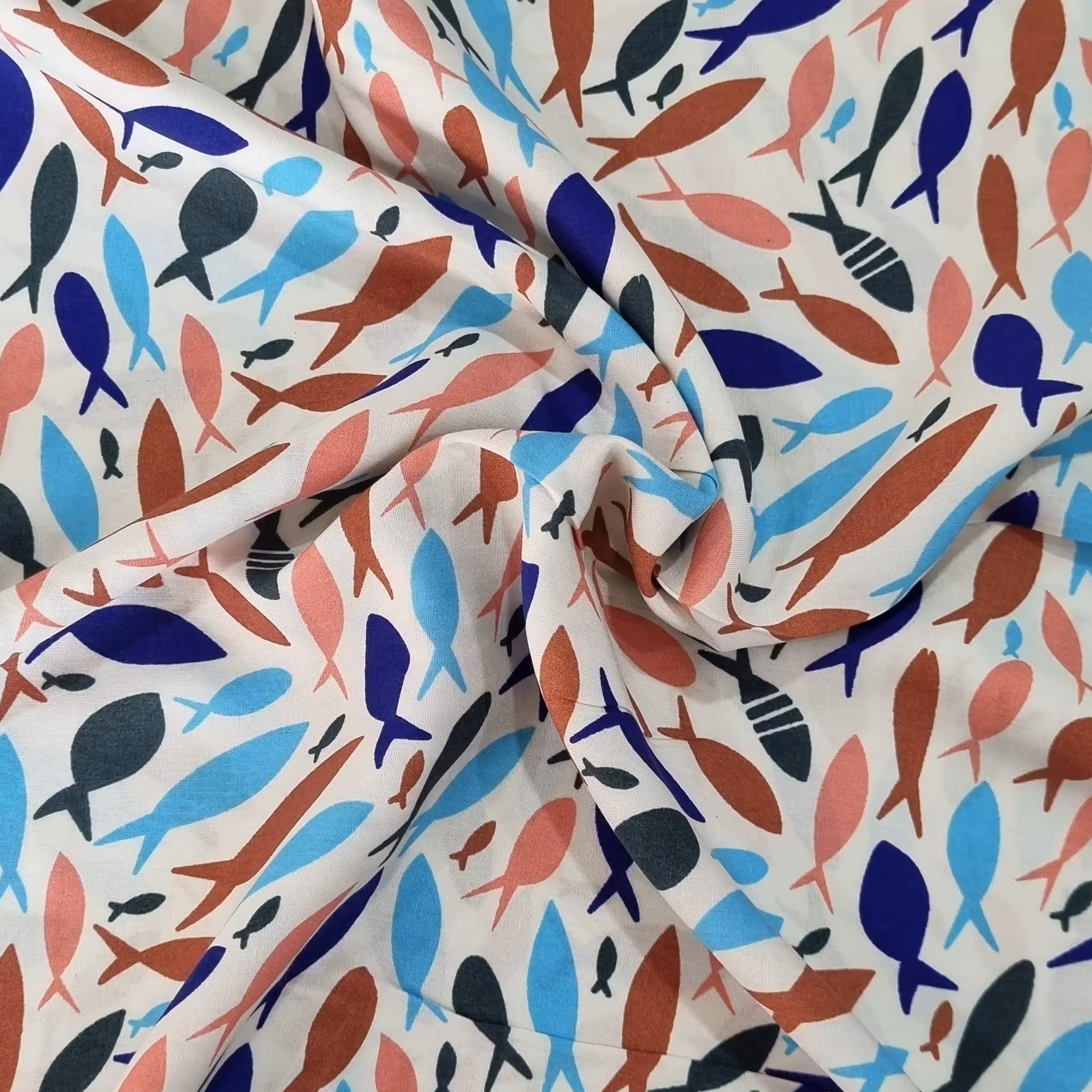 پارچه لباس مدل نخی طرح ماهی کد nk10m