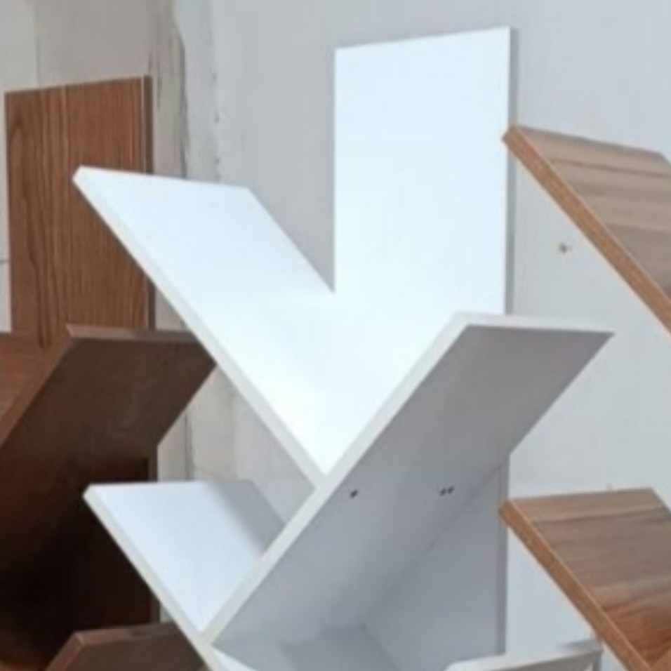 کتابخانه تمام MDF درختی ابعاد 160 در 45 در 25 رنگ سفید درجه یک