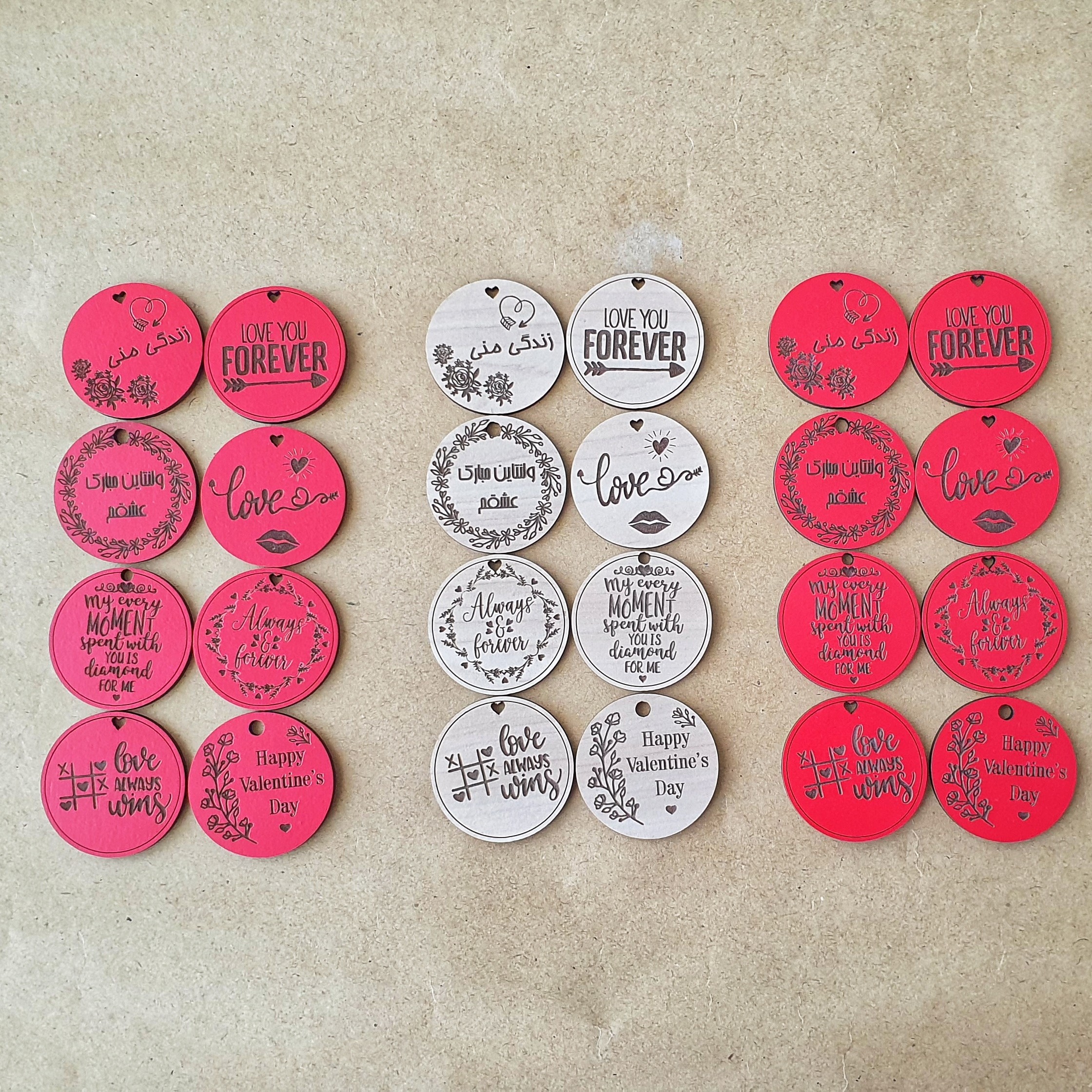 تگ عاشقانه چوبی . پک  24 عددی 