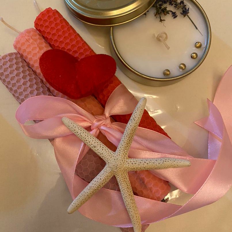 شمع بیزوکس ساخته شده با موم طبیعی زنبور عسل در رنگ بندی فراوان