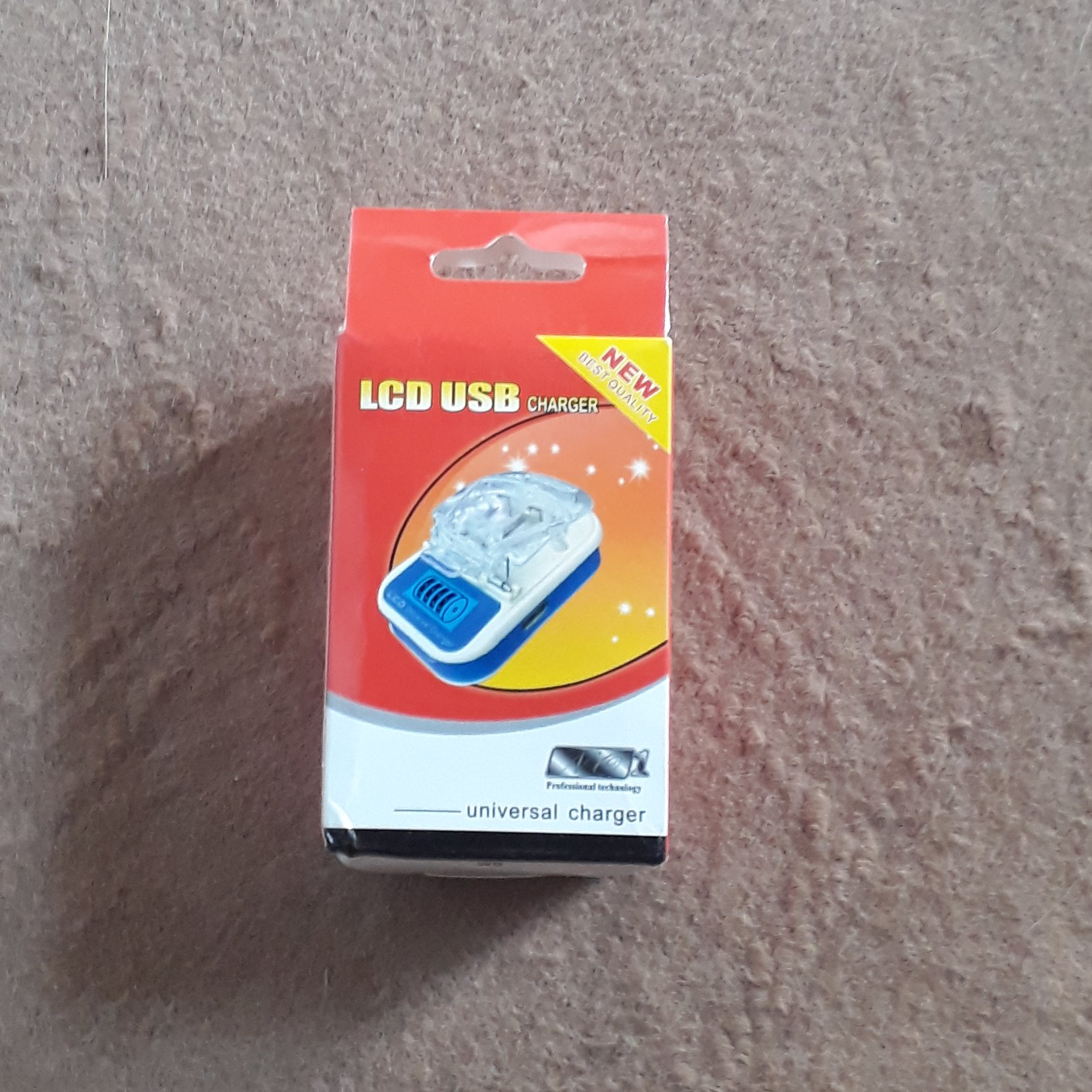 شارژر همه کاره جدید با صفحه دیجیتال