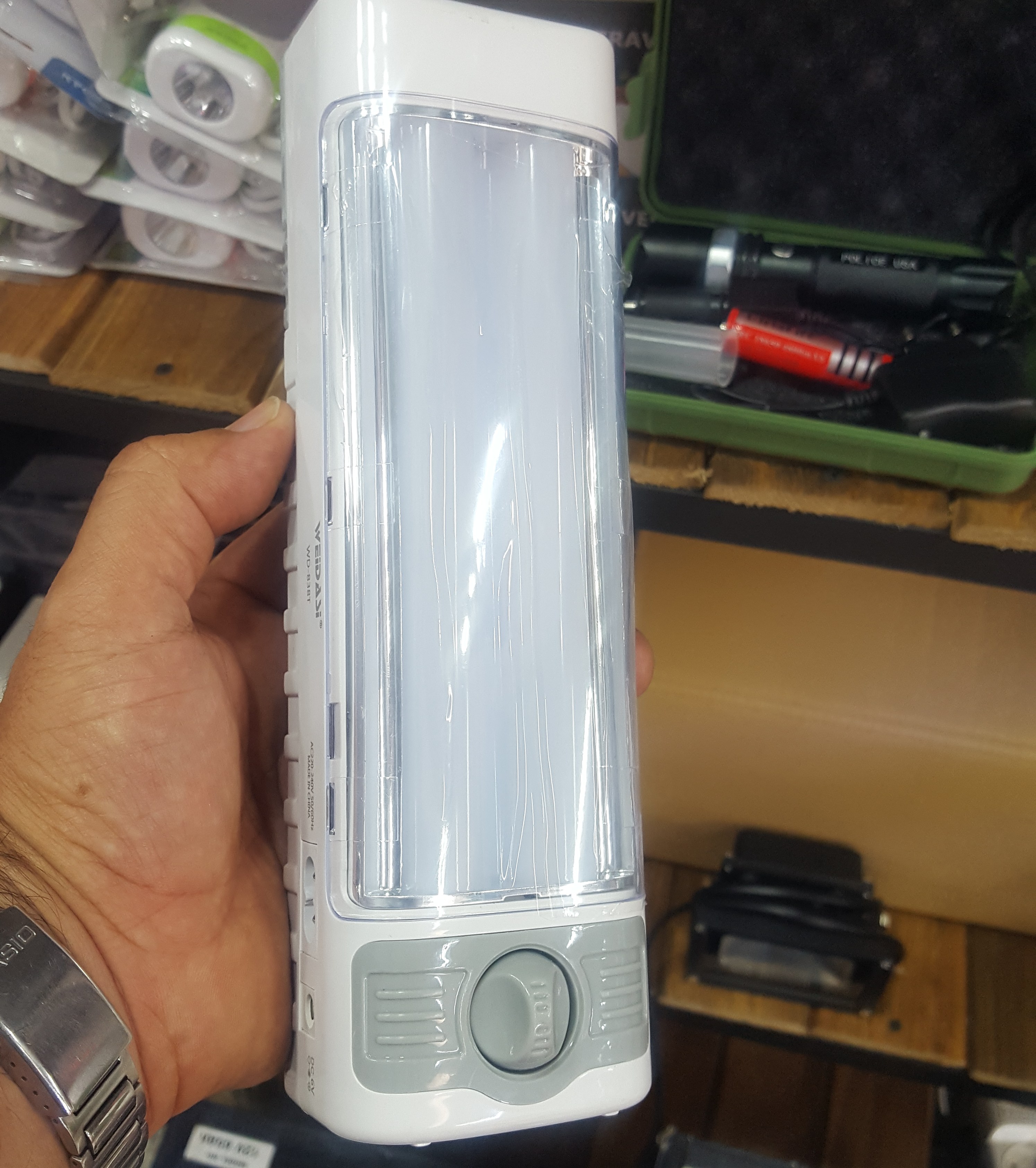 چراغ اضطراری شارژی ویداسی مدل WD-838T