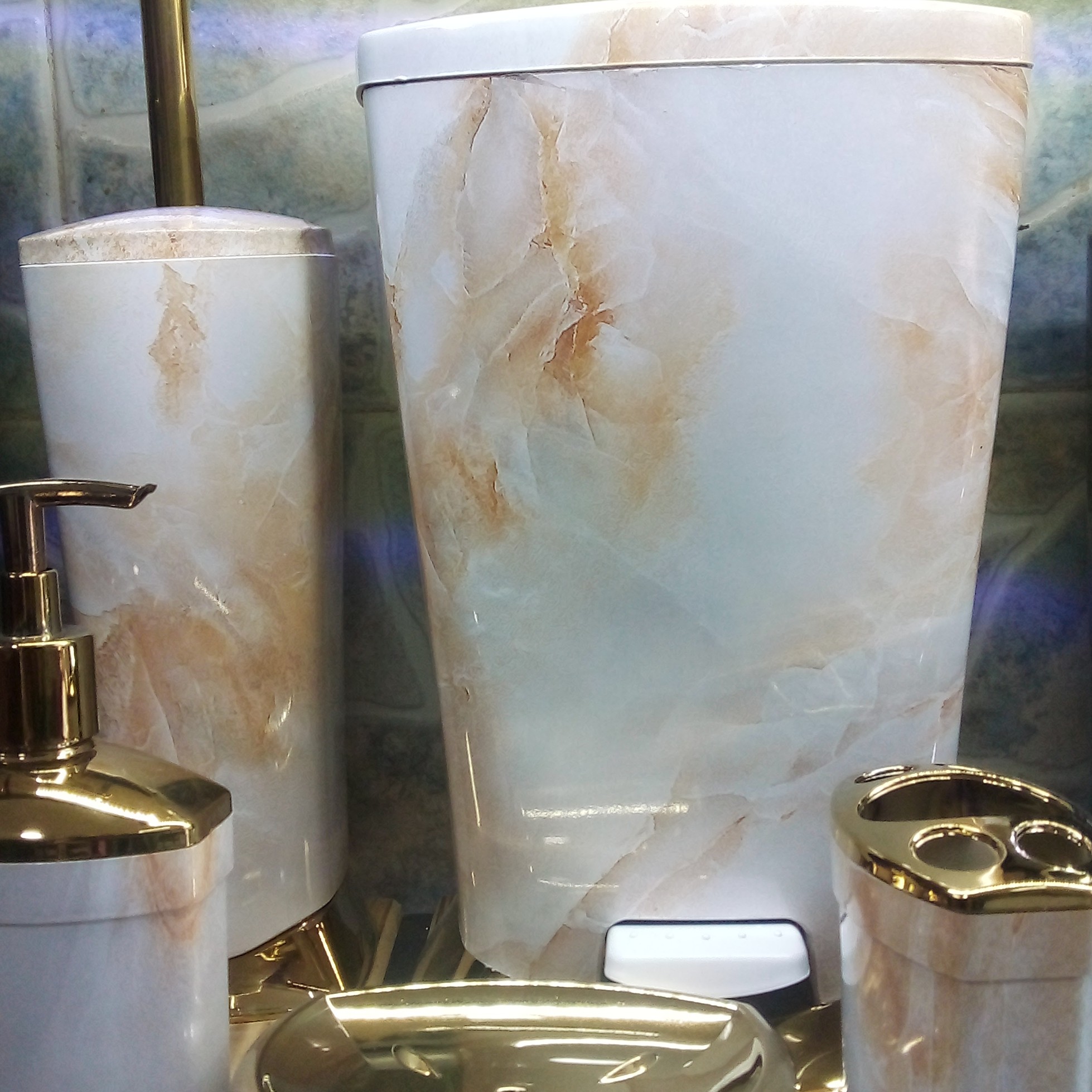 ست سرویس بهداشتی نگین کد200(ارسال تیپاکس پس کرایه)