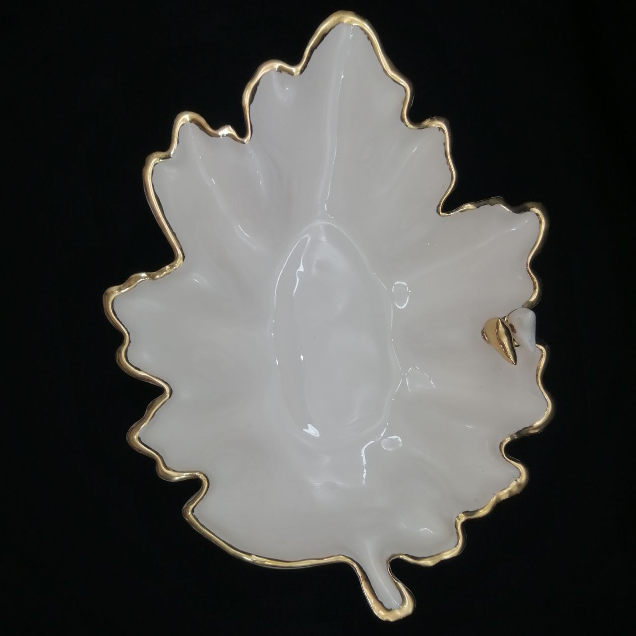 شیرینی خوری سرامیکی هیوا طرح برگ کد 10919126