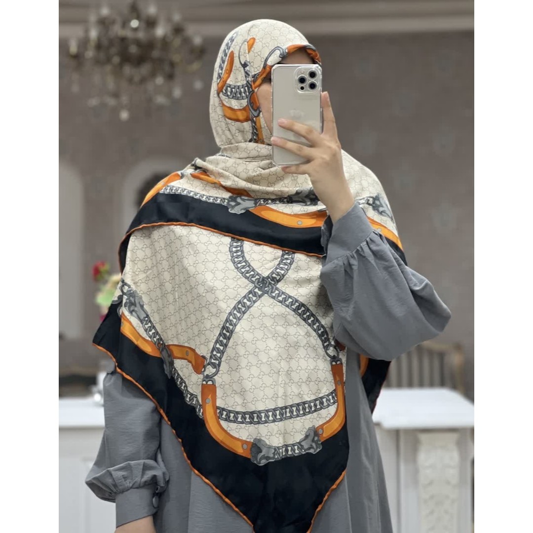 روسری نخ ابریشم ژاکارد  قواره بزرگ دور دست دوز 