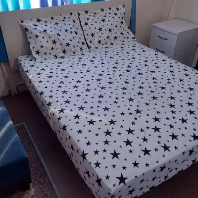 سرویس ملحفه مدل کشدوز niki03.25 طرح ستاره کد 90 یک نفره دو تکه