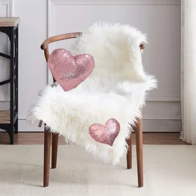 کوسن تیگران مفشوو مدل Heart به همراه شال مبل 