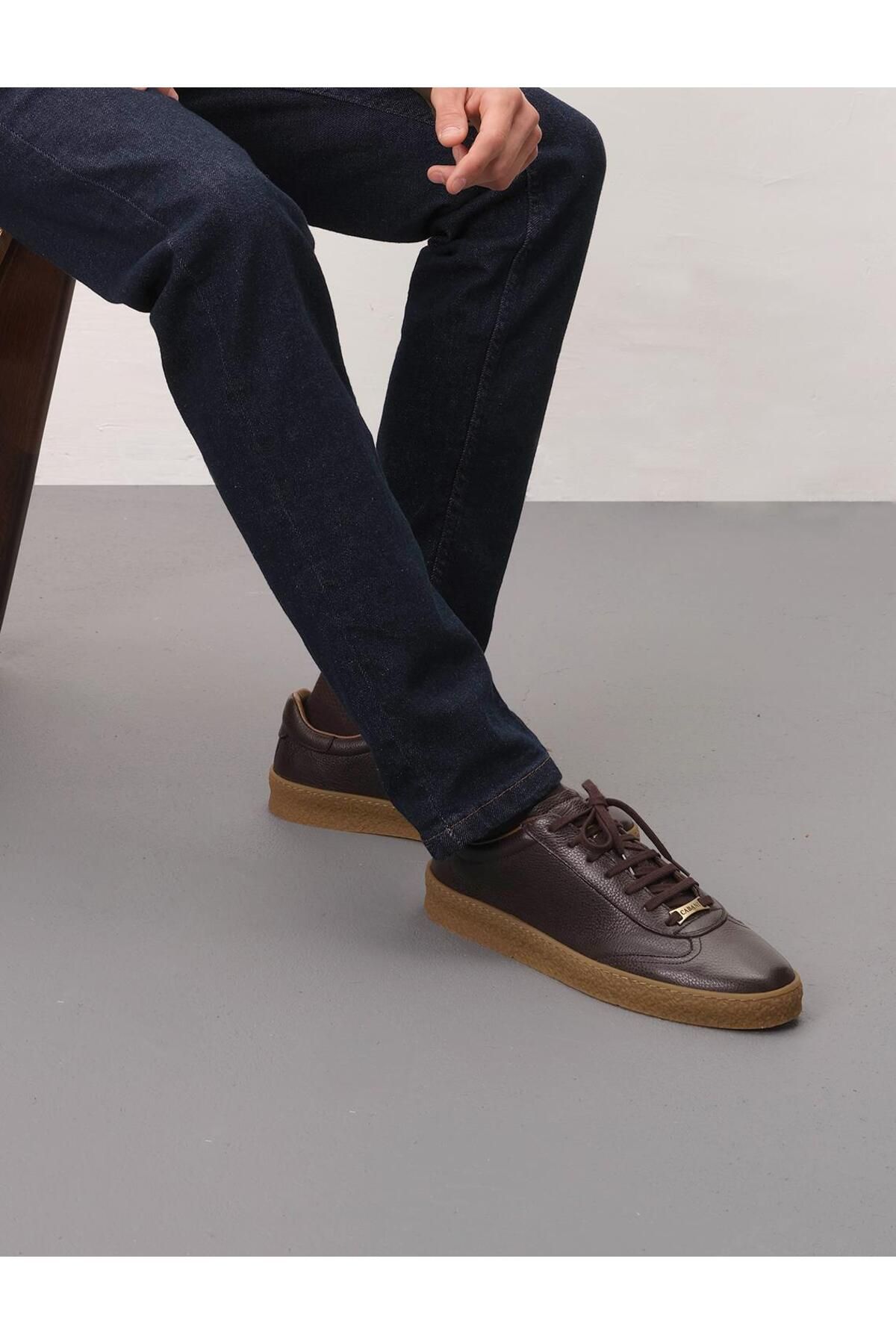 کفش های کژوال چند رنگ مردانه ورزشی توری قهوه ای واقعی Cabani