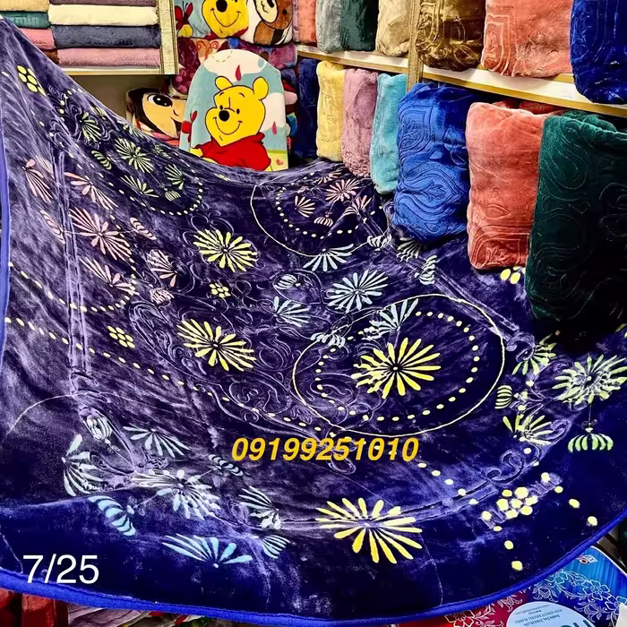 پتو نرمینه یک نفره مدل نرمین  گلدار گلبرجسته ساکدار  با تراکم بالا  بسیار خوش نقش