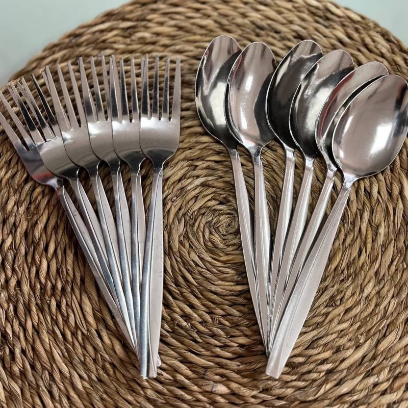 6 عدد قاشق و 6 عدد چنگال پر فروش