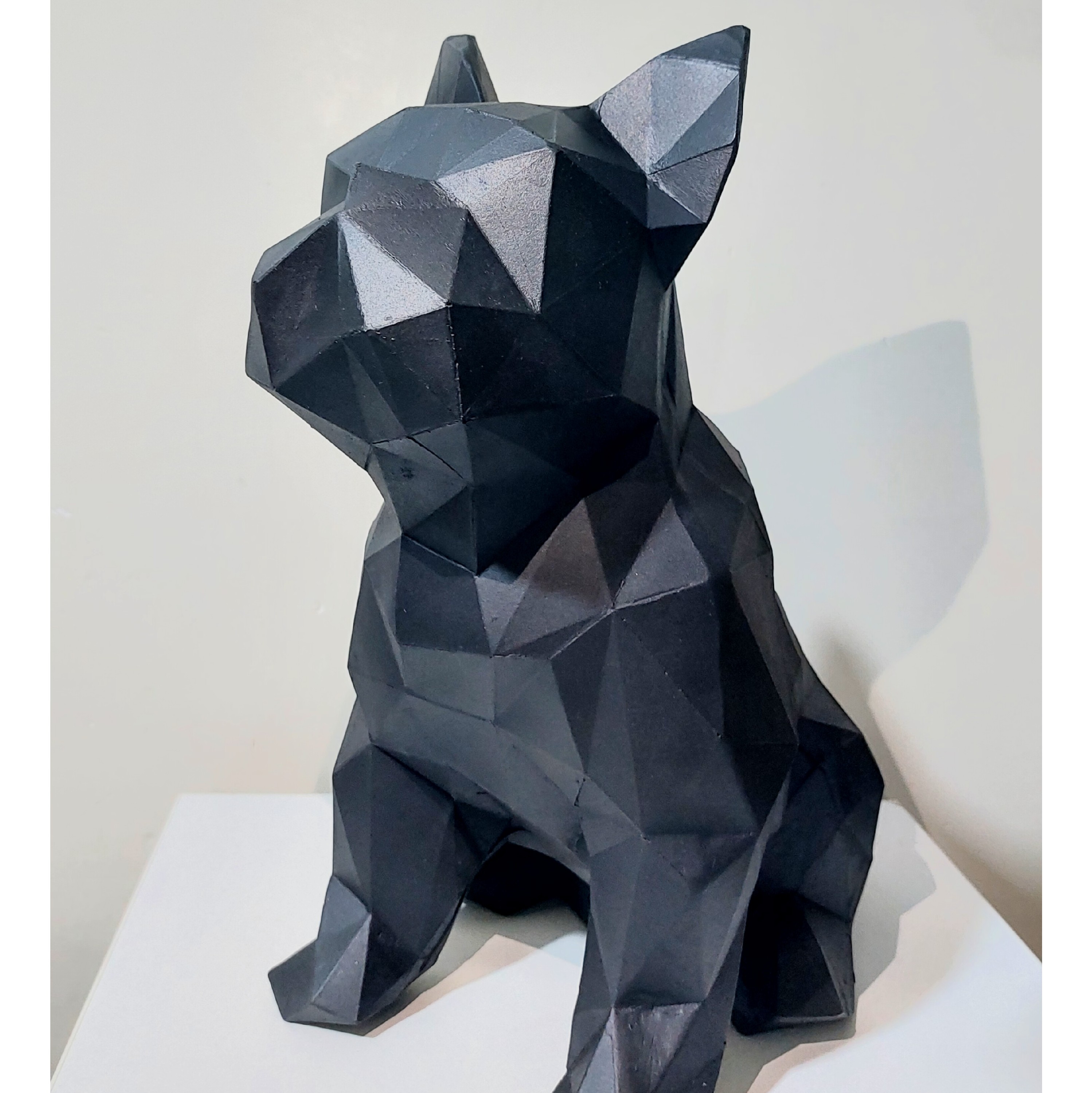 مجسمه طرح سگ چند ضلعی پاپی جنس پلی استر