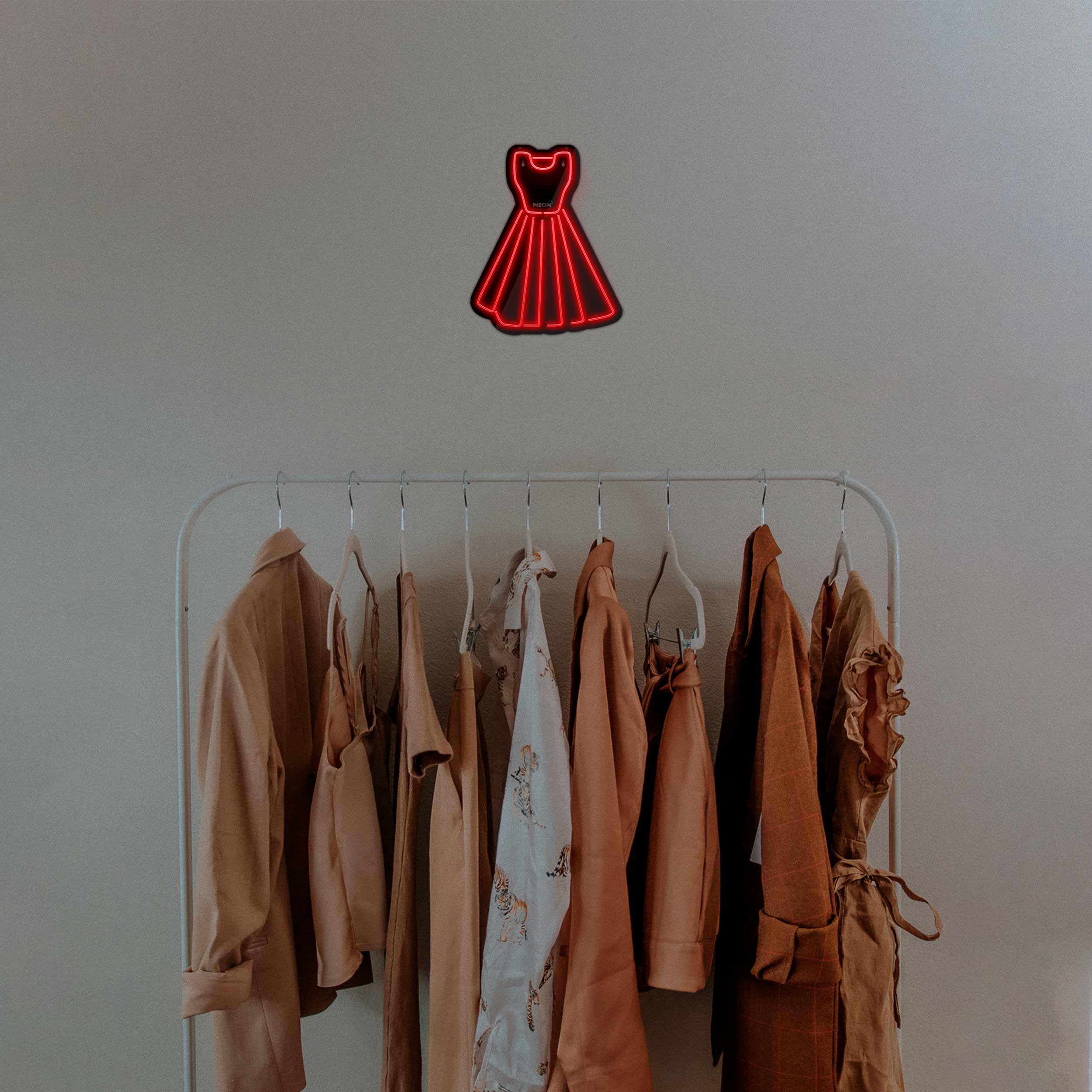 چراغ دیواری نئون دیزاین طرح Women-Clothes-BL_RD