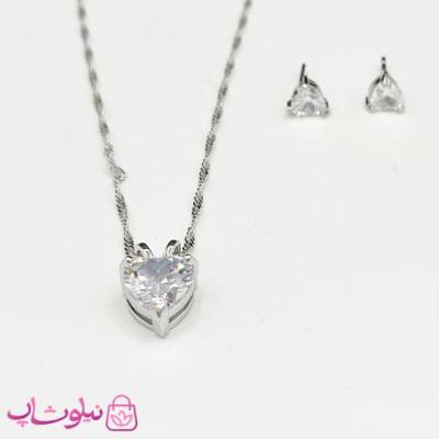 نیم ست زنانه با تک کریستال قلبی سفید کد 228