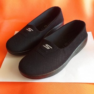 کفش طبی اسکیچرزS